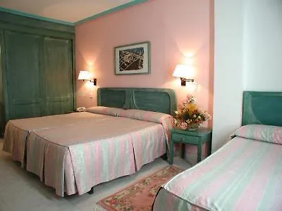 ホテル Torre Cristina 2*