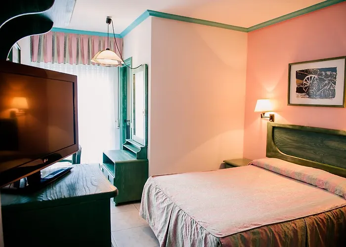 Hotell Torre Cristina 2*